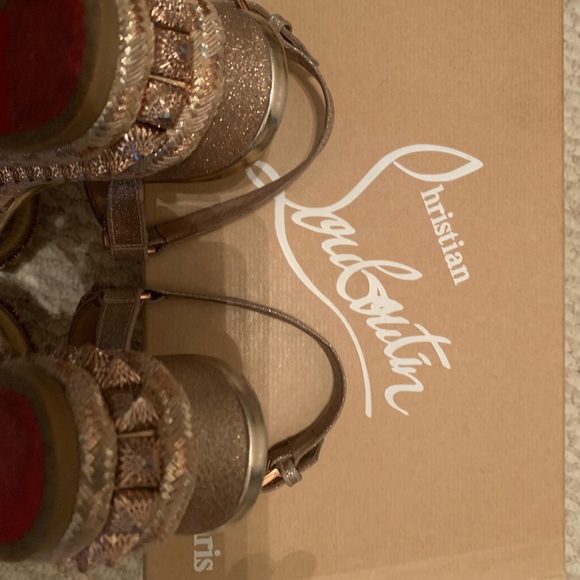 LAST WEEK:💥CHRISTIAN LOUBOUTIN!!!!🔥 - Picture 12 of 15